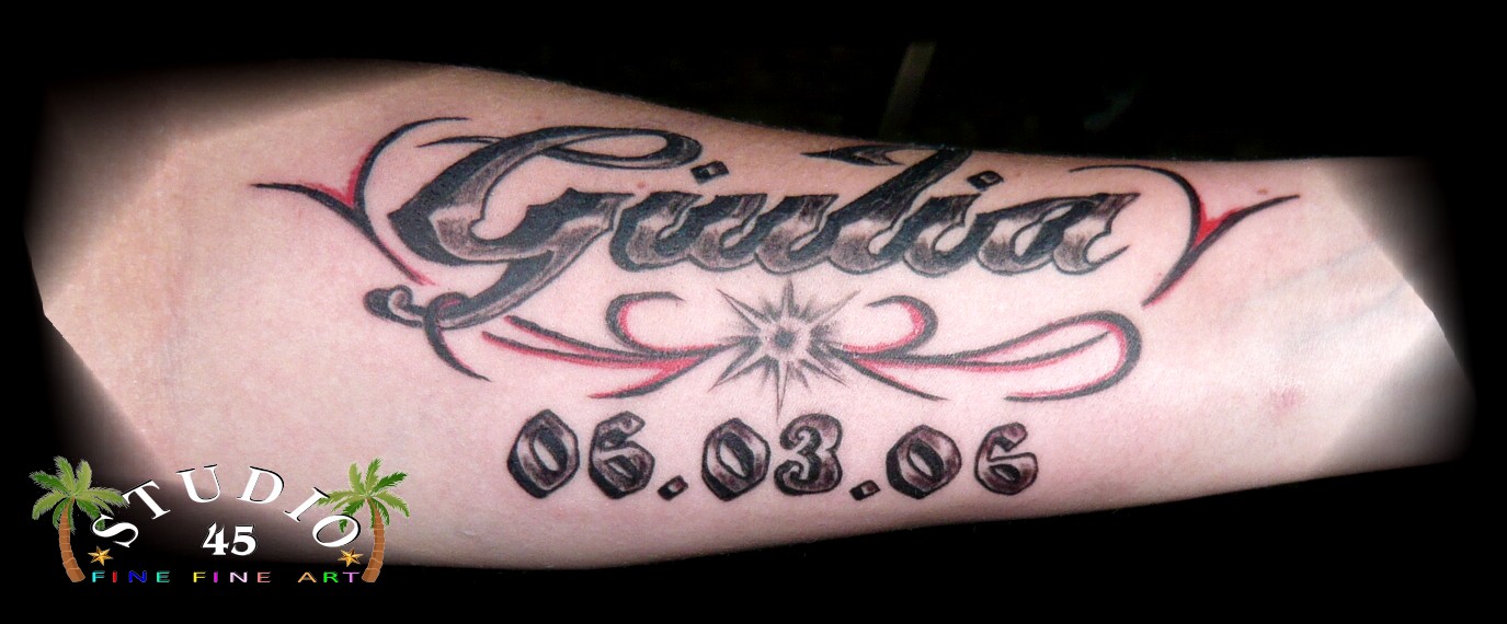 Giulia Schriftzug Datum Unterarm Tattoo Recklinghausen STUDIO 45